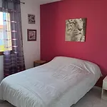 Maison De Avec 4 Chambres-piscine-clim-wifi 펜션