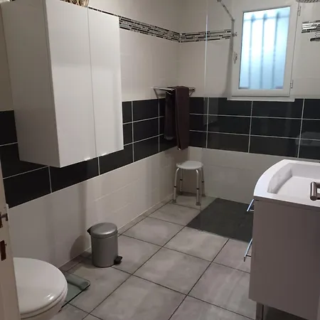 Maison De Avec 4 Chambres-piscine-clim-wifi 別荘