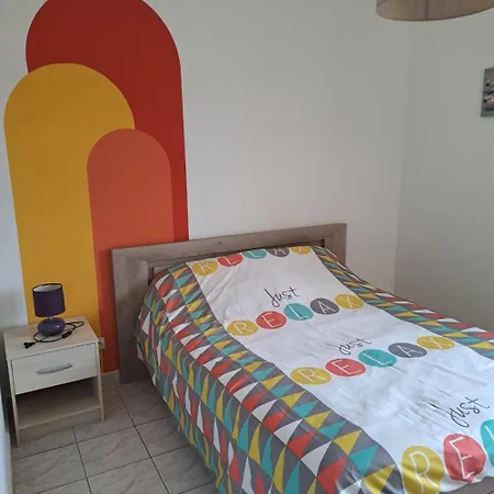 Prázdninový dům Maison De Avec 4 Chambres-piscine-clim-wifi