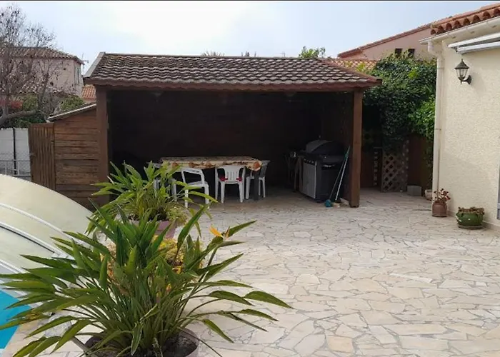 Prázdninový dům Maison De Avec 4 Chambres-piscine-clim-wifi *